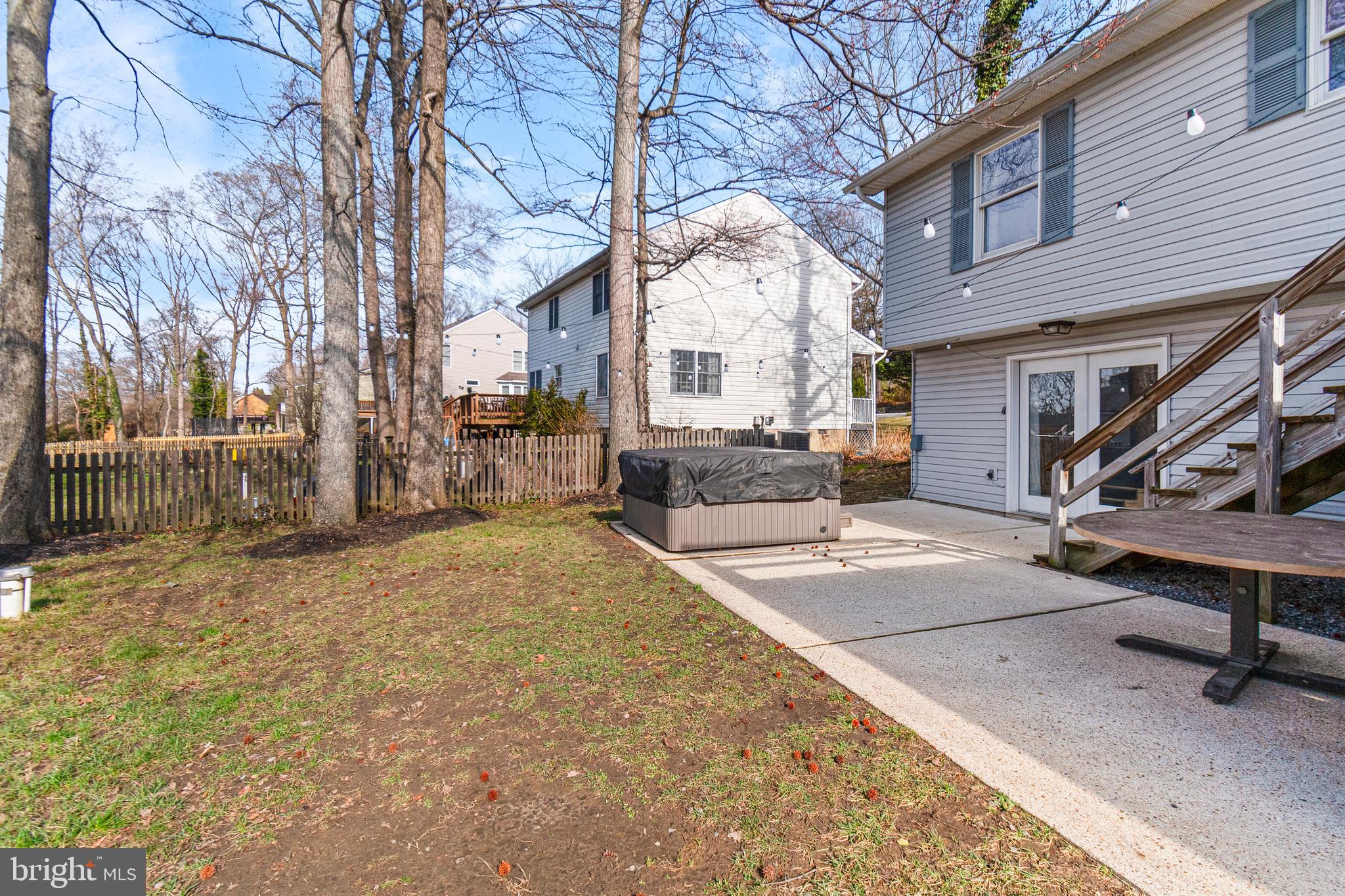 OAK BLUFF - Residential