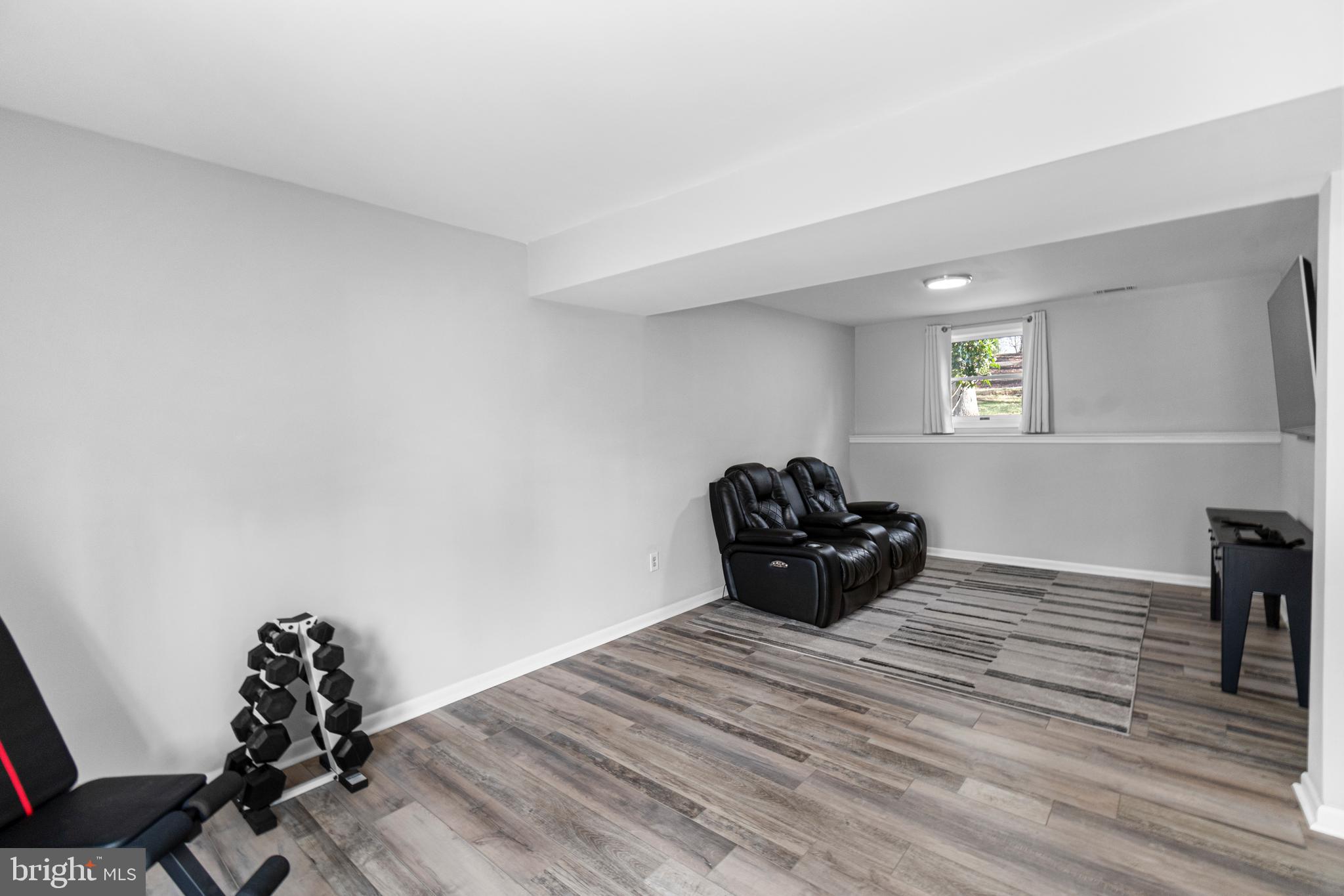 OAK BLUFF - Residential