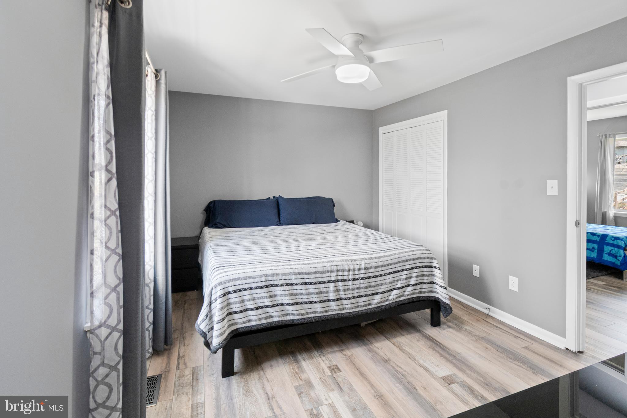 OAK BLUFF - Residential