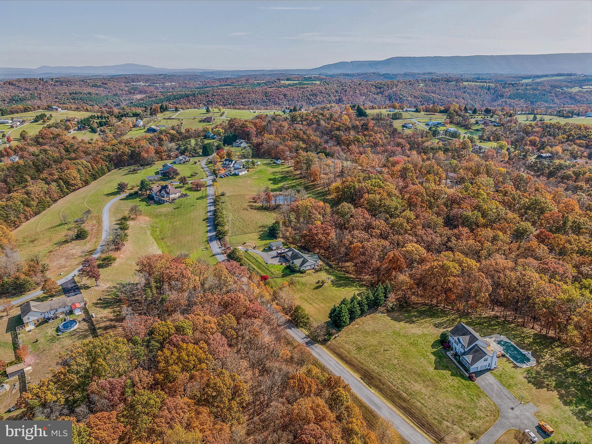 VILLAGE SQUARE - Residential