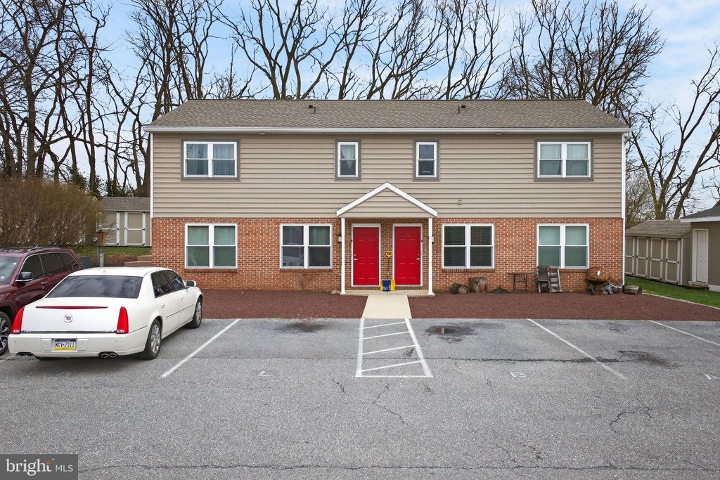 Photo of 196 Stone House Lane, COLUMBIA, PA 17512 (MLS # PALA2085276)