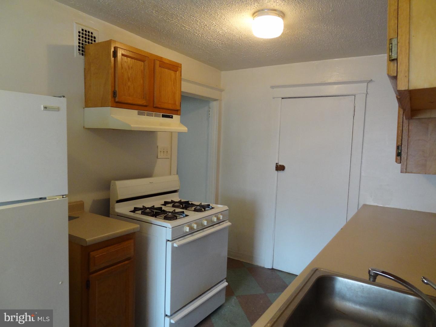 TACONY - Residential Income