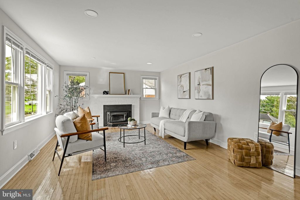 Photo of 2635 Graystone Road, EAST PETERSBURG, PA 17520 (MLS # PALA2074962)