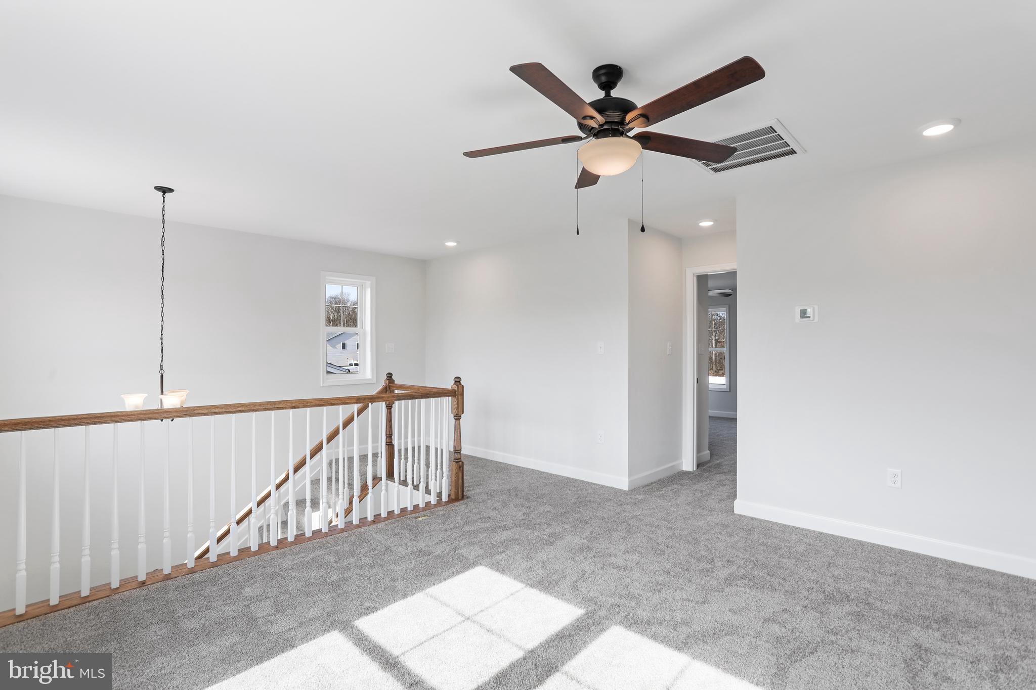 MIDDLE CREEK VISTAS - Residential