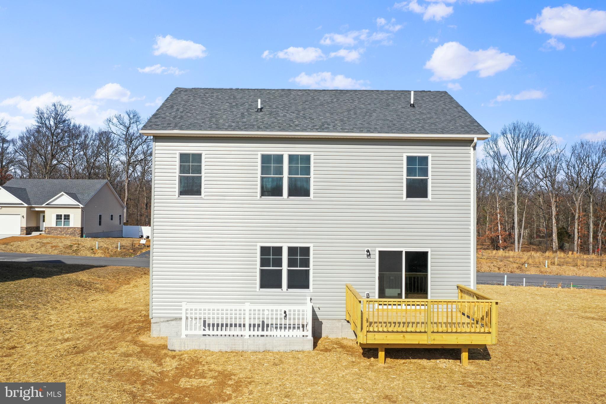 MIDDLE CREEK VISTAS - Residential