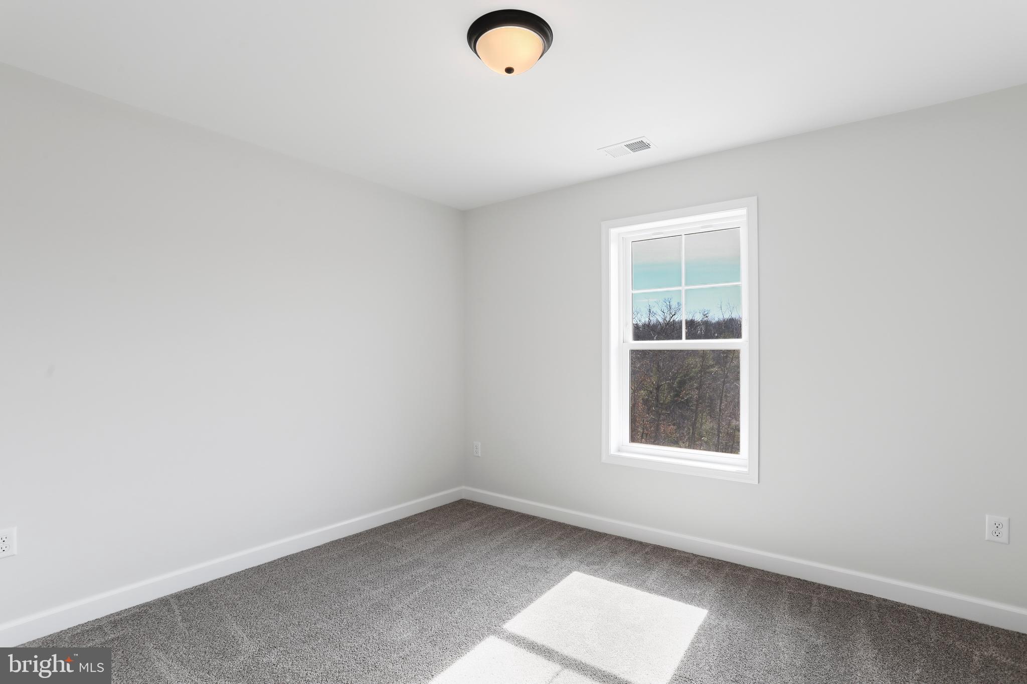 MIDDLE CREEK VISTAS - Residential