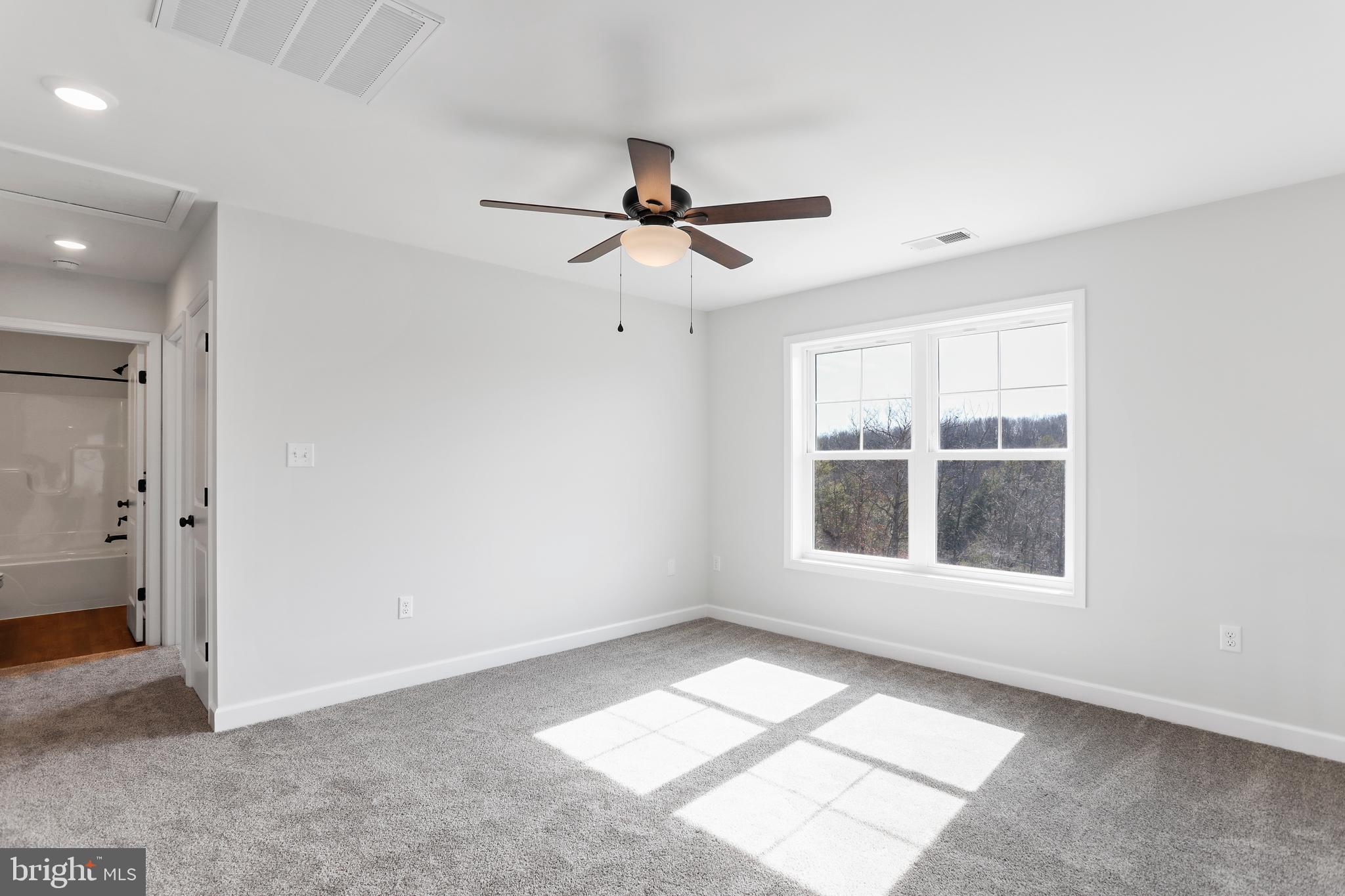 MIDDLE CREEK VISTAS - Residential