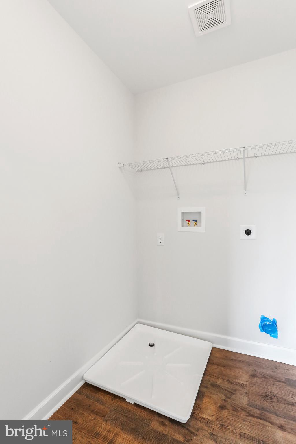 MIDDLE CREEK VISTAS - Residential