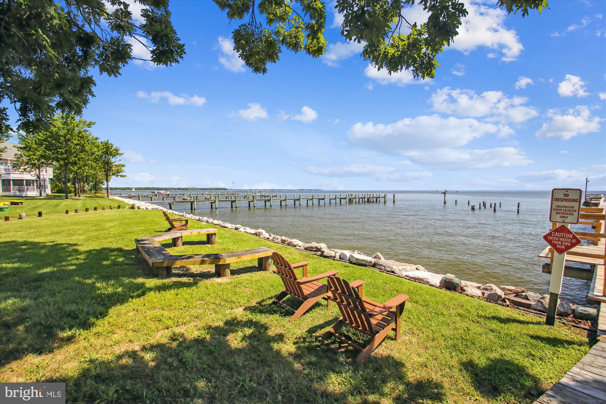 IDLEWILDE ON THE BAY - Residential