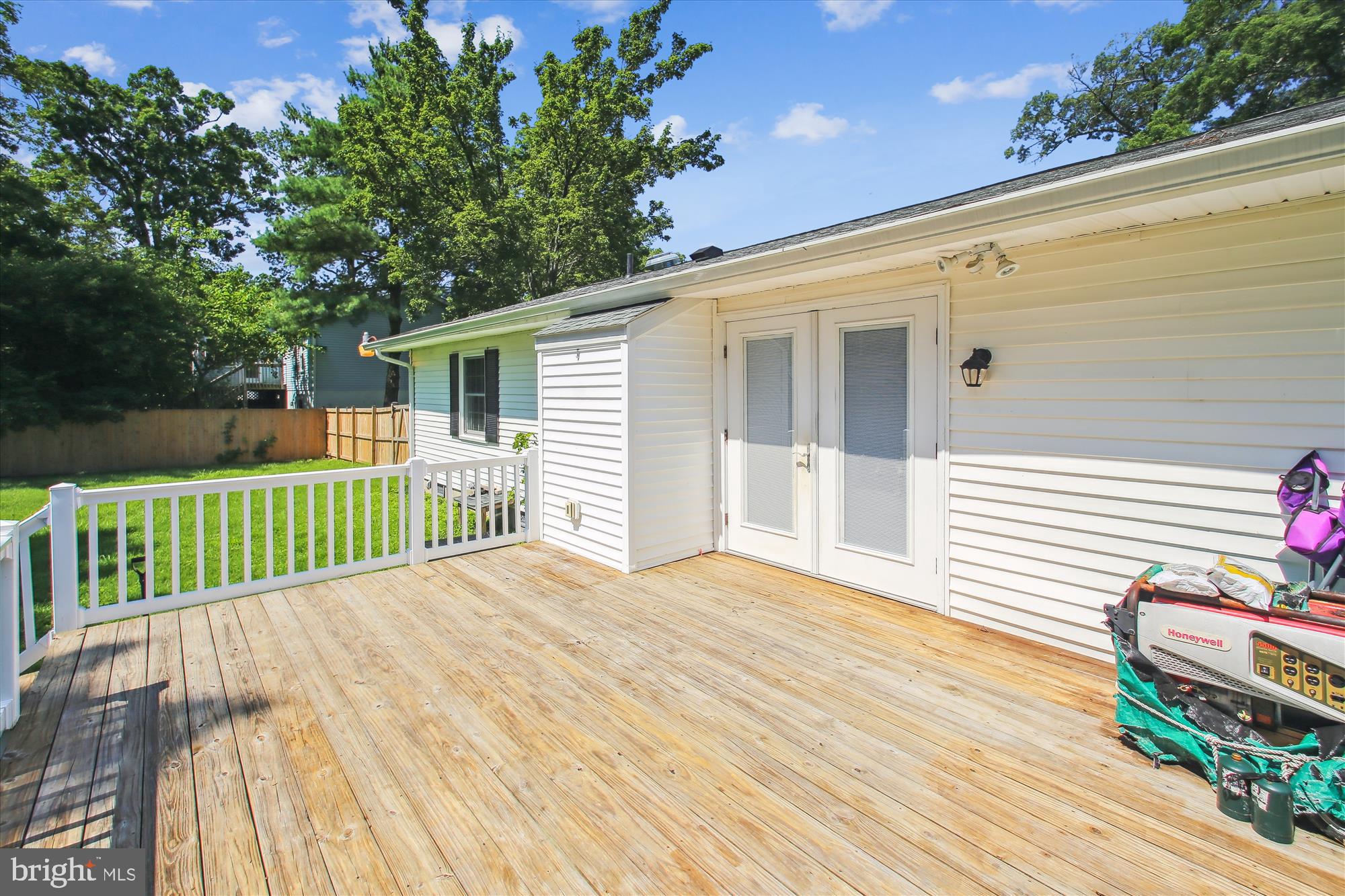 IDLEWILDE ON THE BAY - Residential