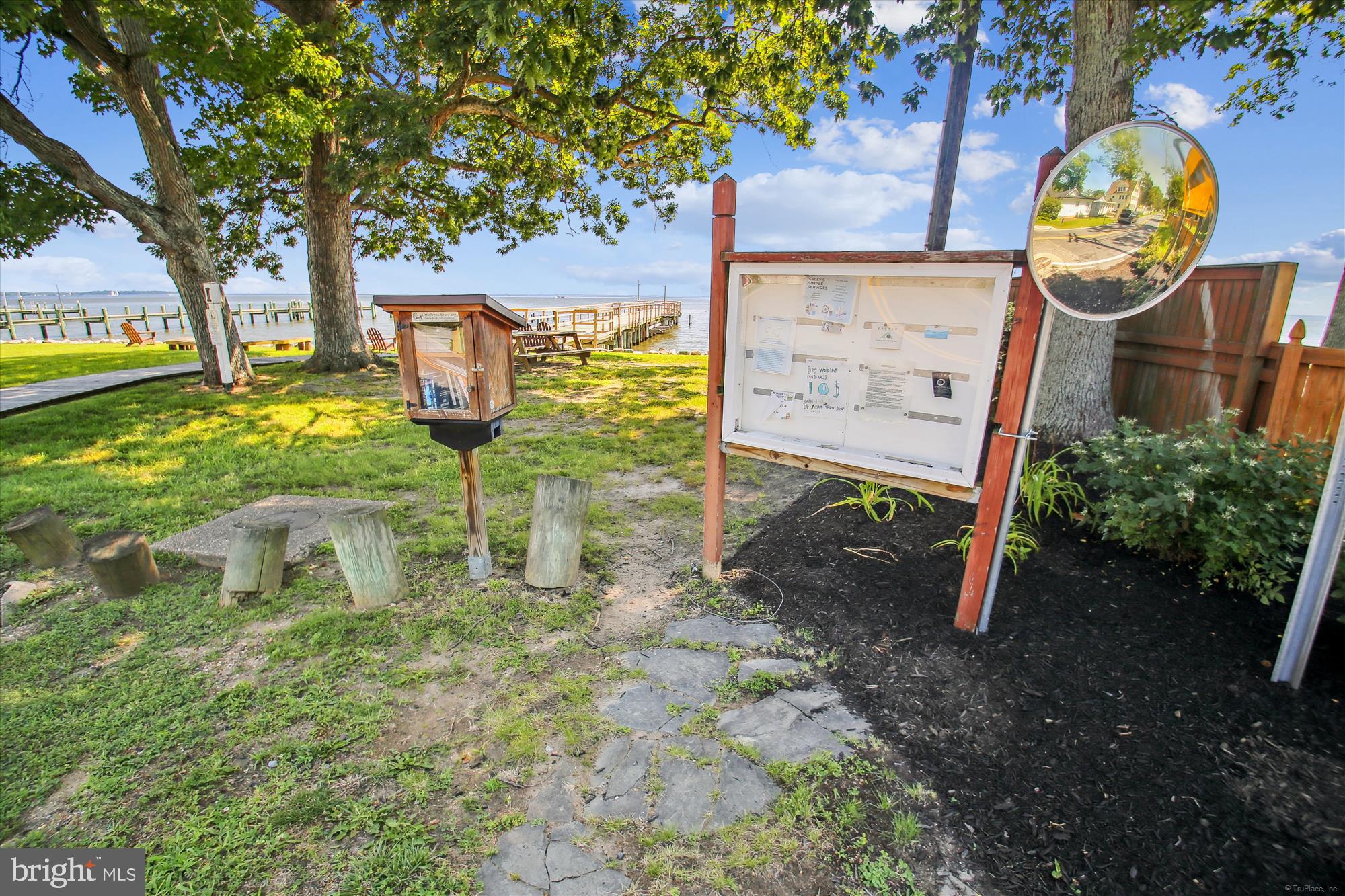 IDLEWILDE ON THE BAY - Residential