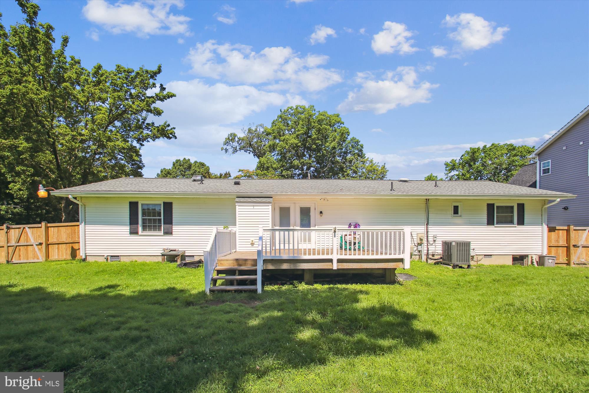 IDLEWILDE ON THE BAY - Residential