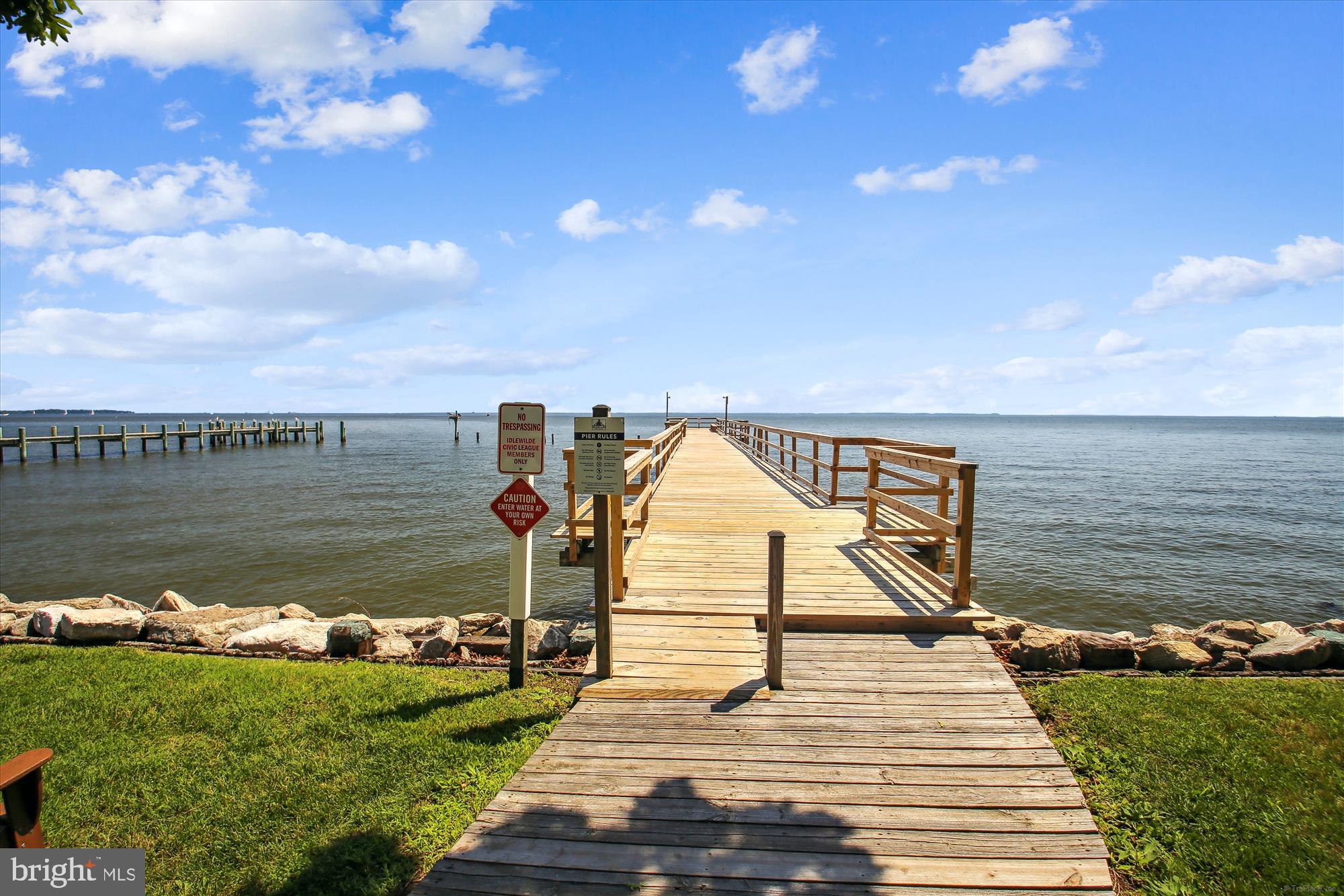 IDLEWILDE ON THE BAY - Residential