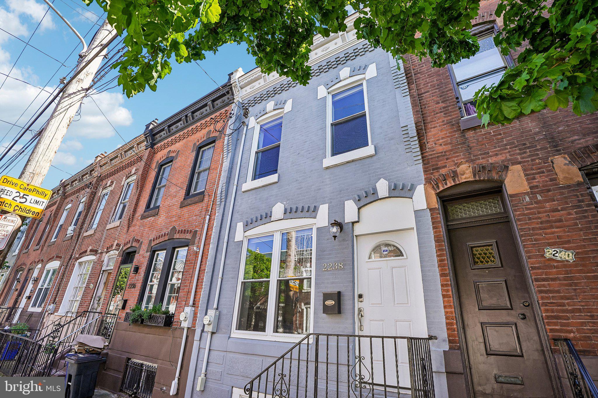 2238 DICKINSON STREET