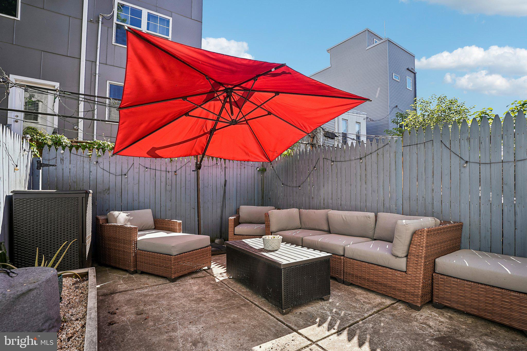POINT BREEZE - Residential