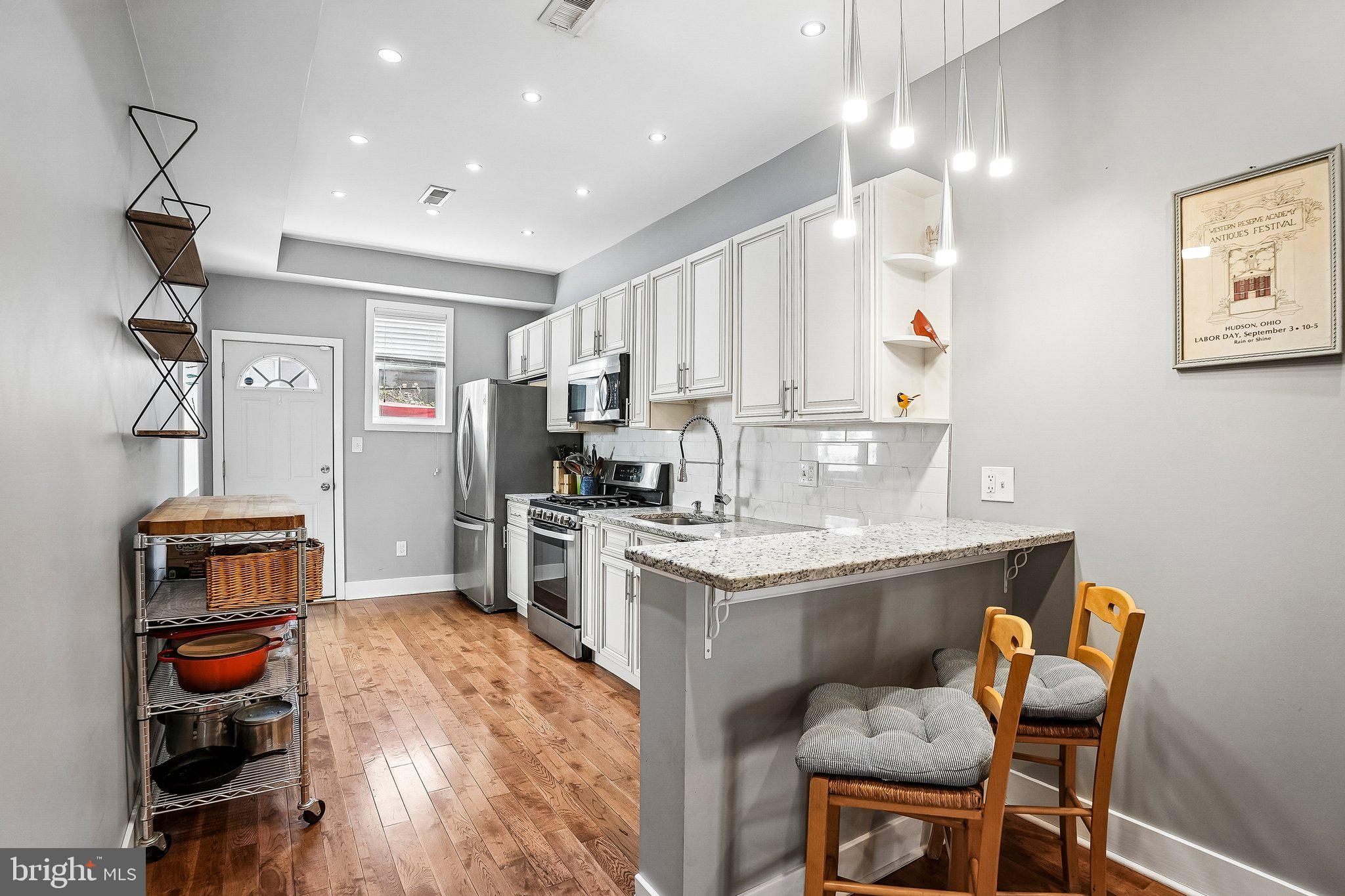 POINT BREEZE - Residential