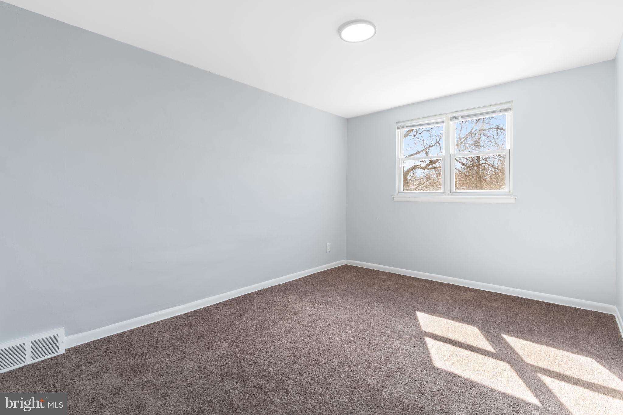 WYNNEFIELD HEIGHTS - Residential Lease