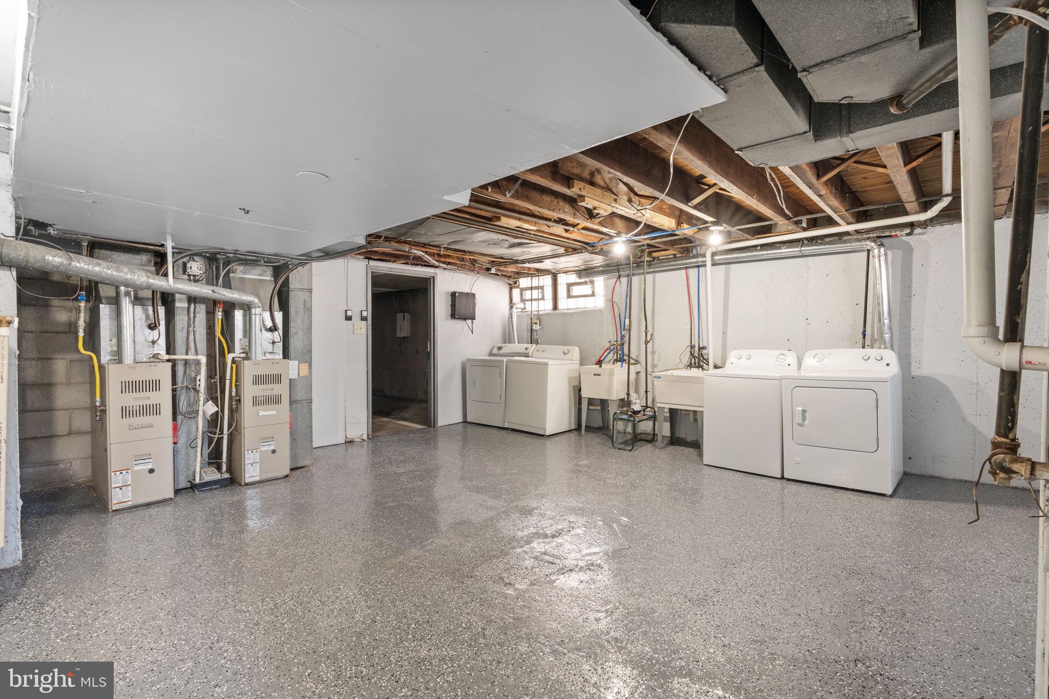 WYNNEFIELD HEIGHTS - Residential Lease