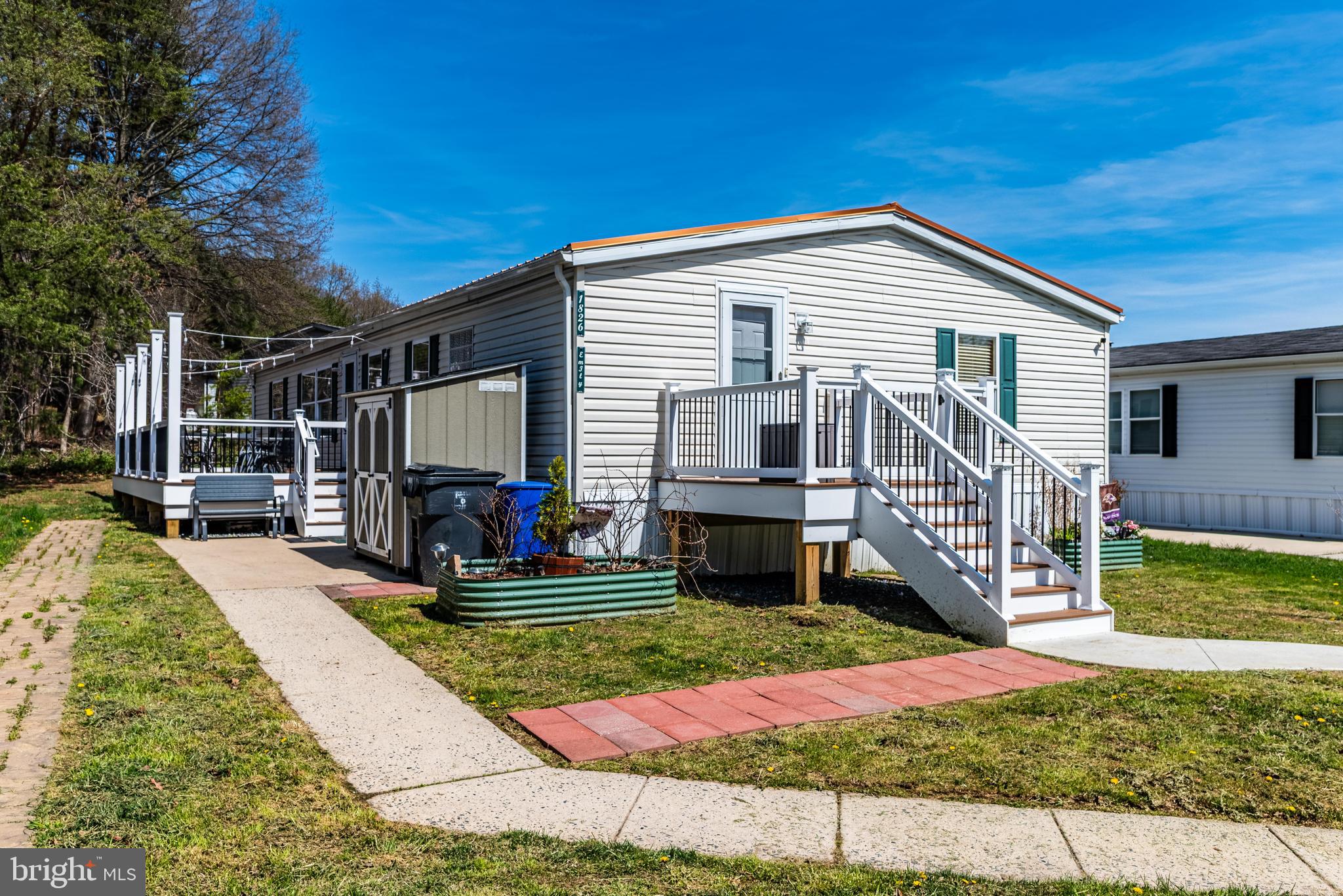 HARFORD MOBILE VILLAGE - Residential