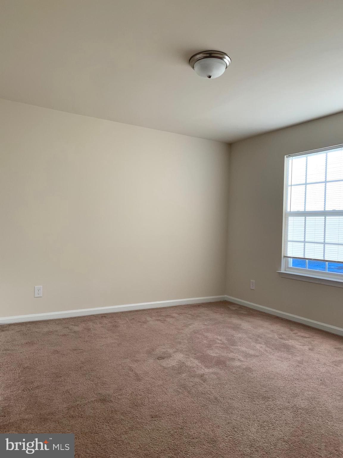 DABNEY WOODS - Residential Lease