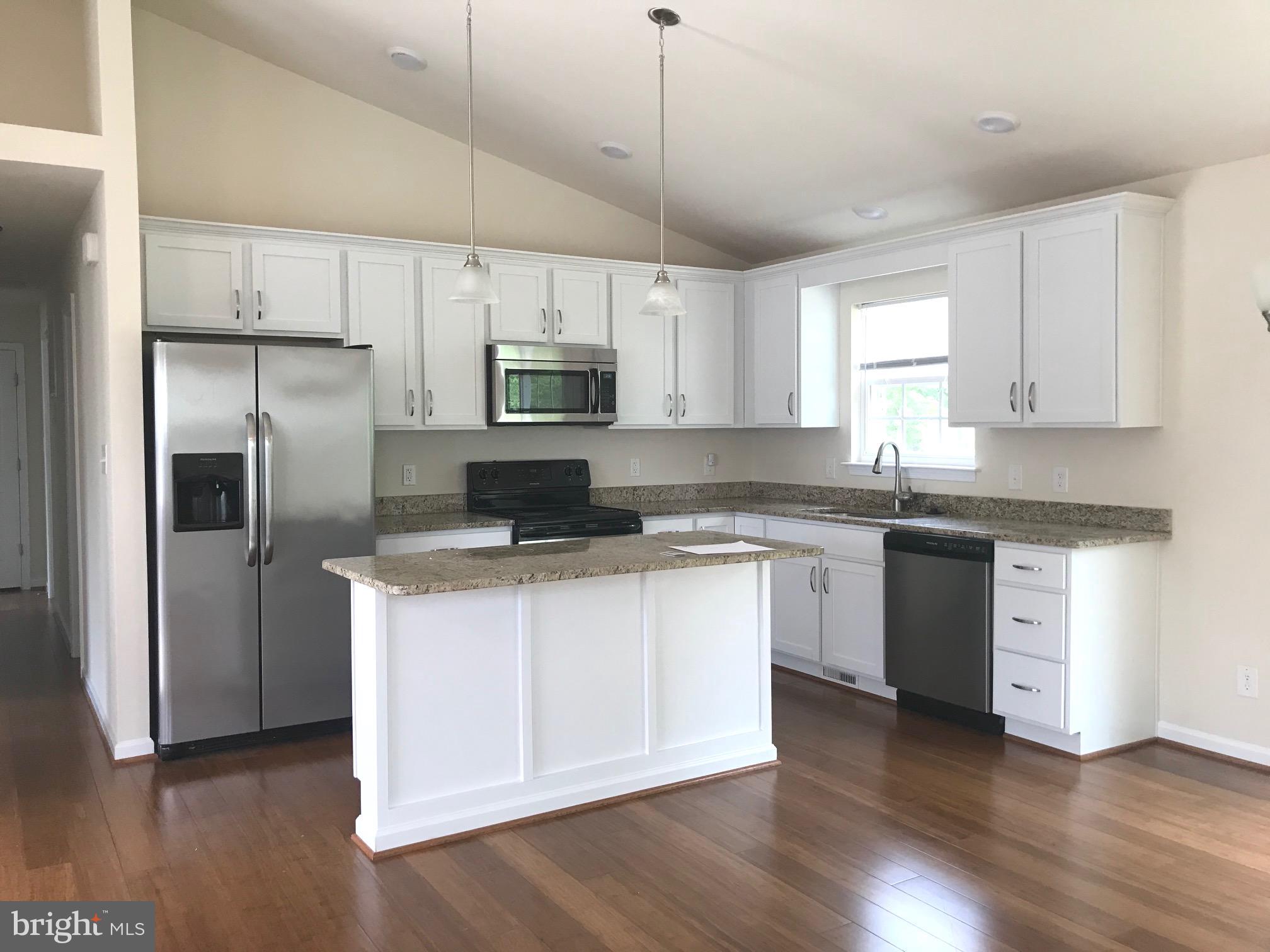 DABNEY WOODS - Residential Lease