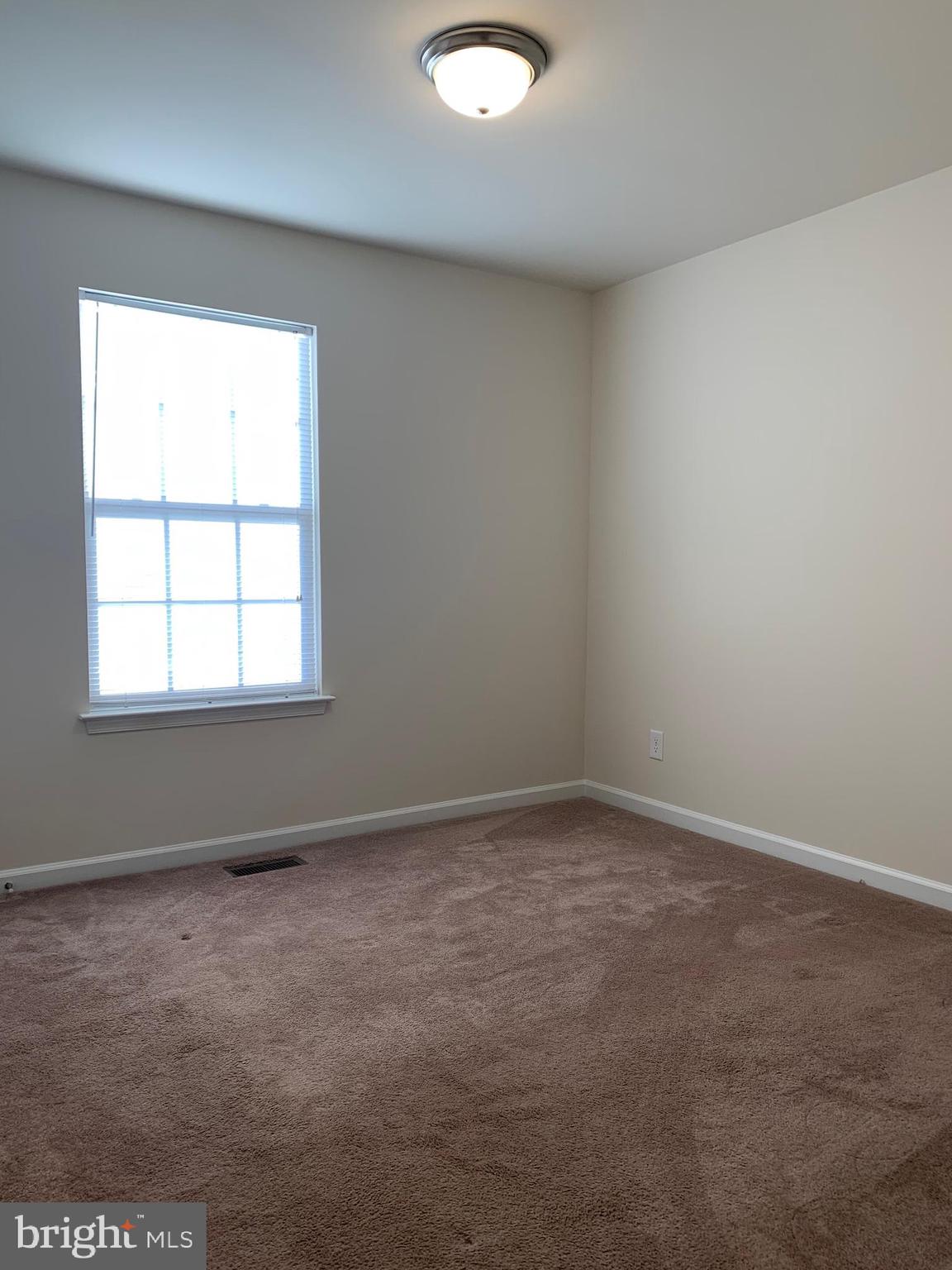 DABNEY WOODS - Residential Lease