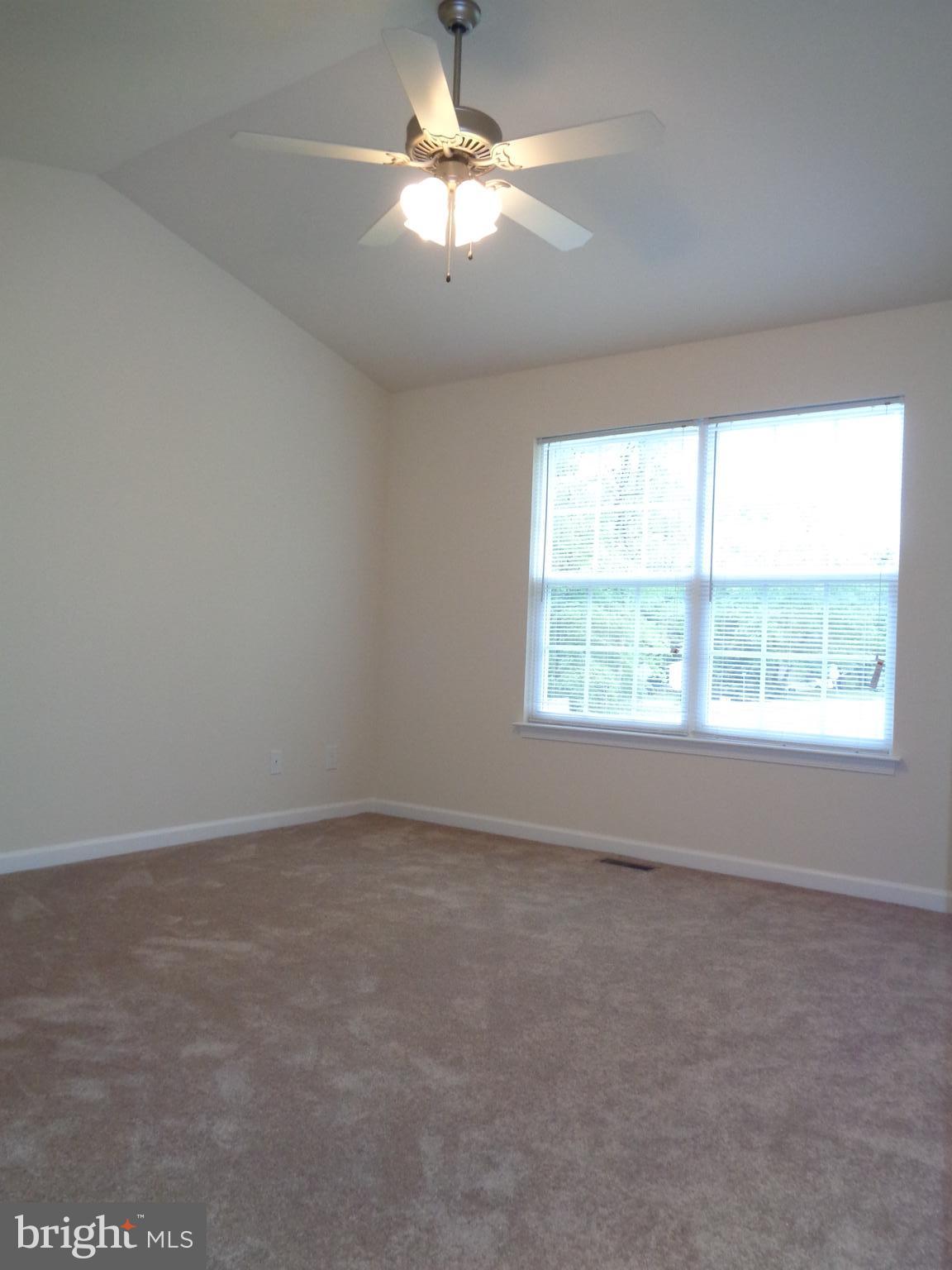 DABNEY WOODS - Residential Lease