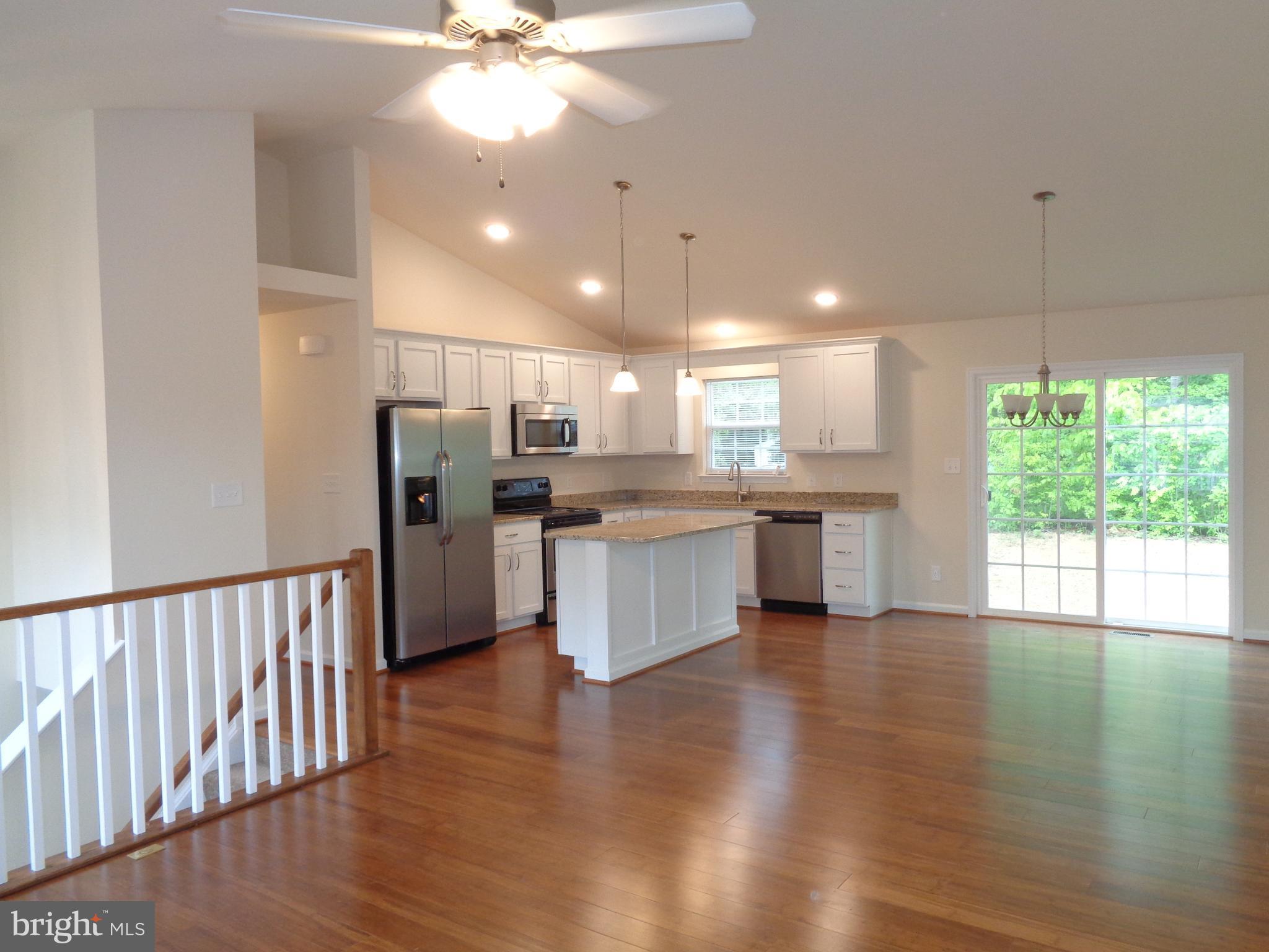 DABNEY WOODS - Residential Lease