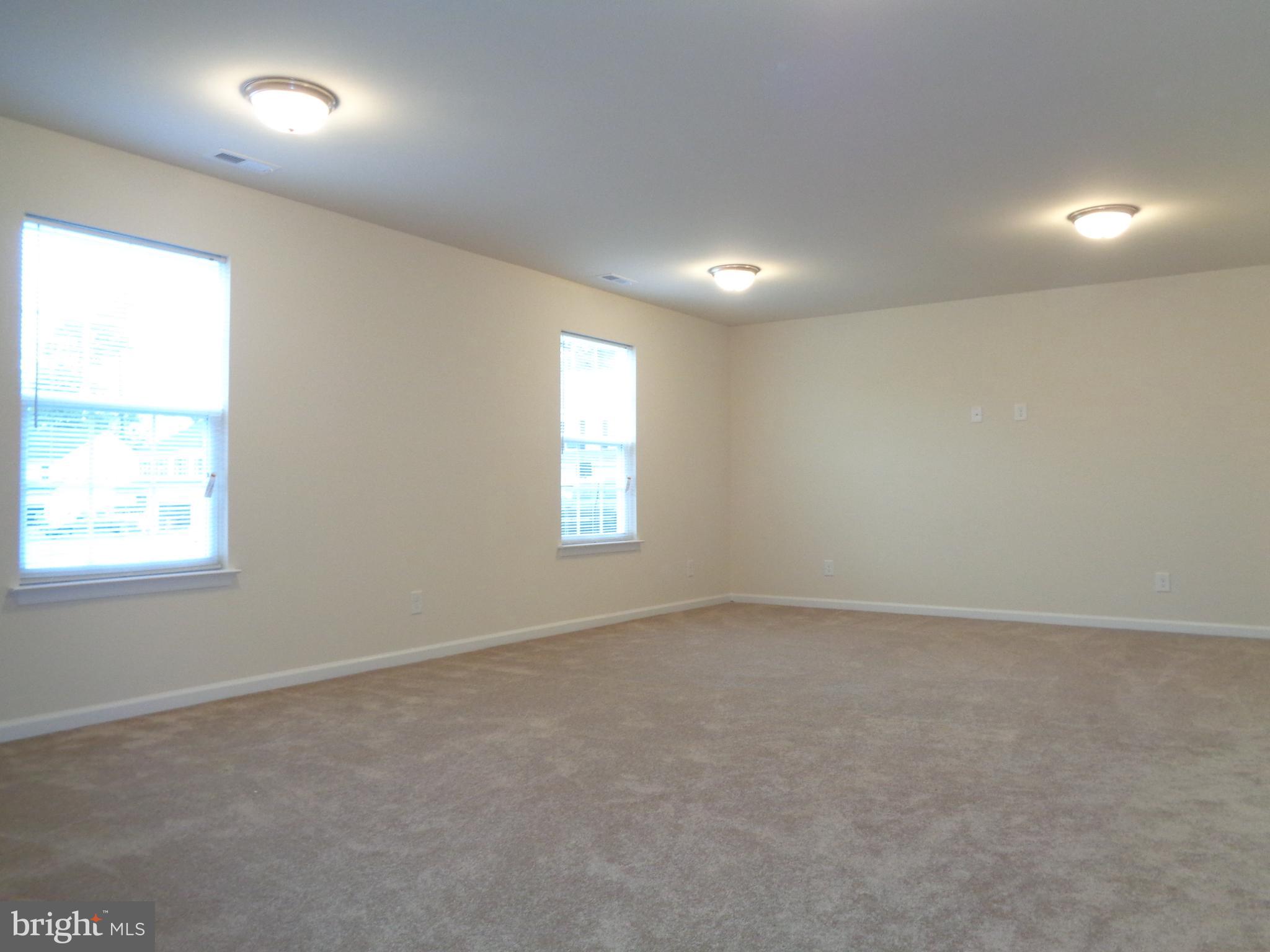 DABNEY WOODS - Residential Lease