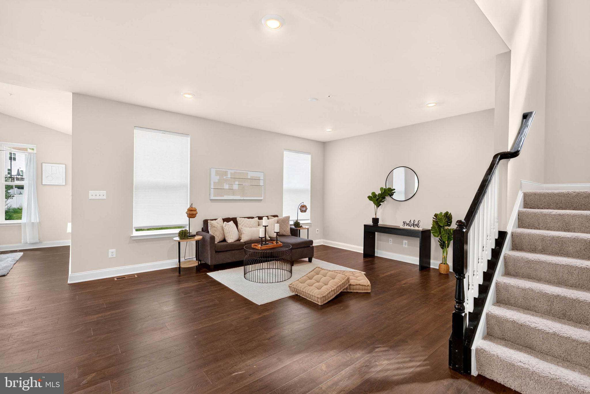 903 BENTGRASS DRIVE