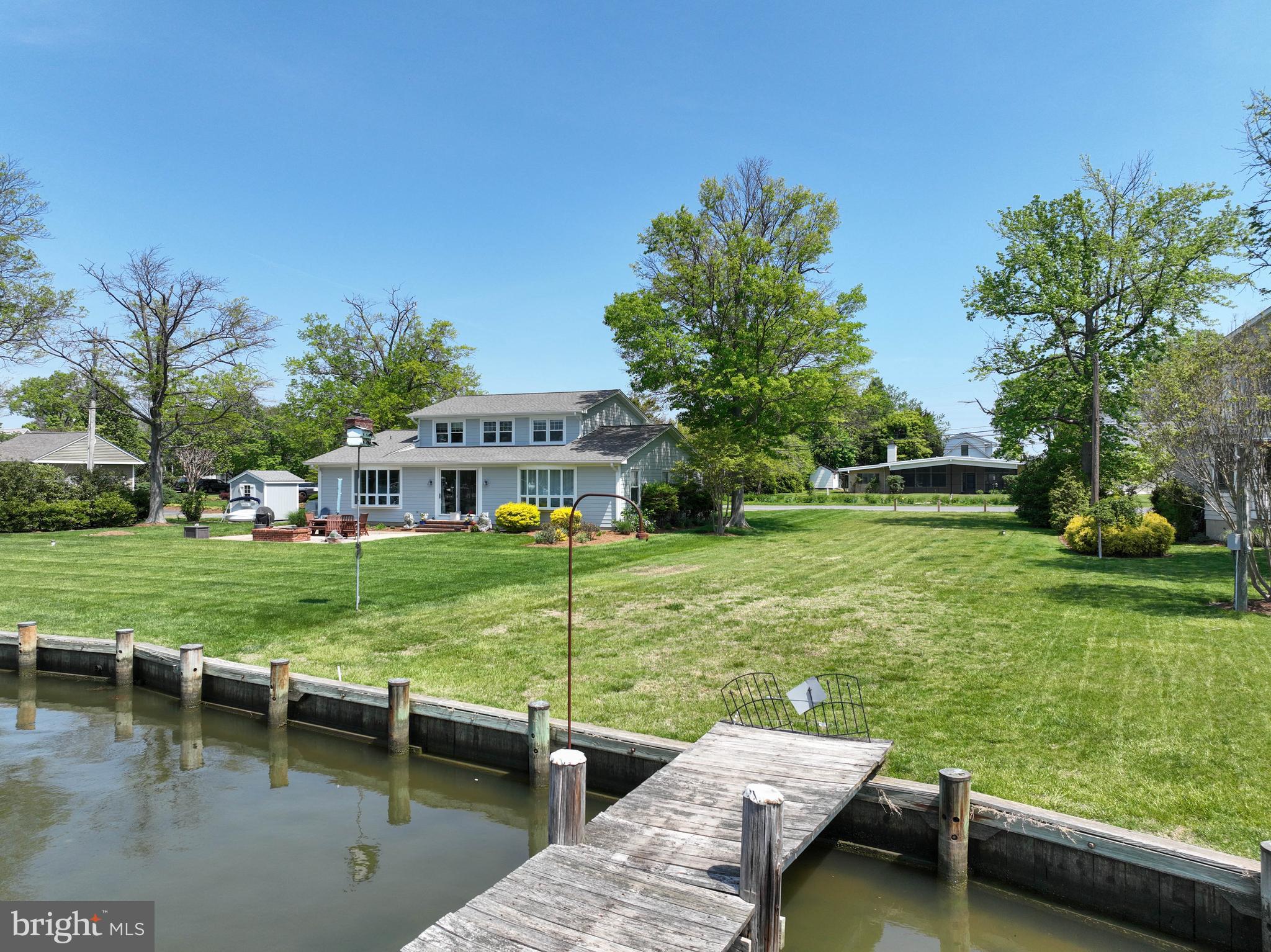 48 E LAKE DRIVE