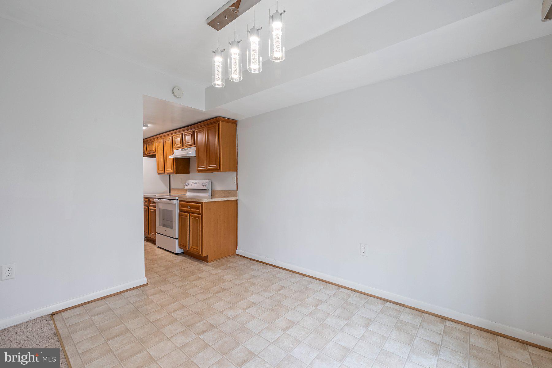 MINERAL SPRINGS VILL TH - Residential