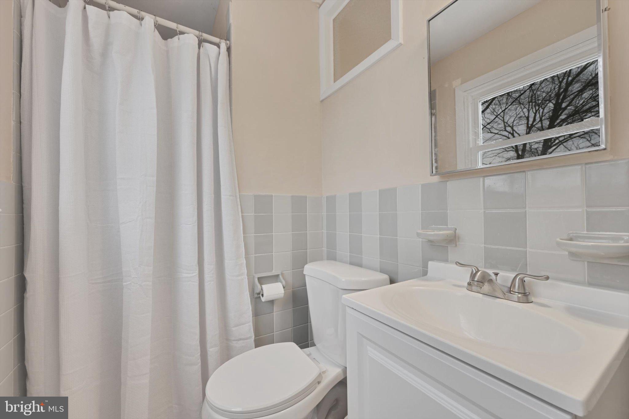 YORKVILLE - Residential