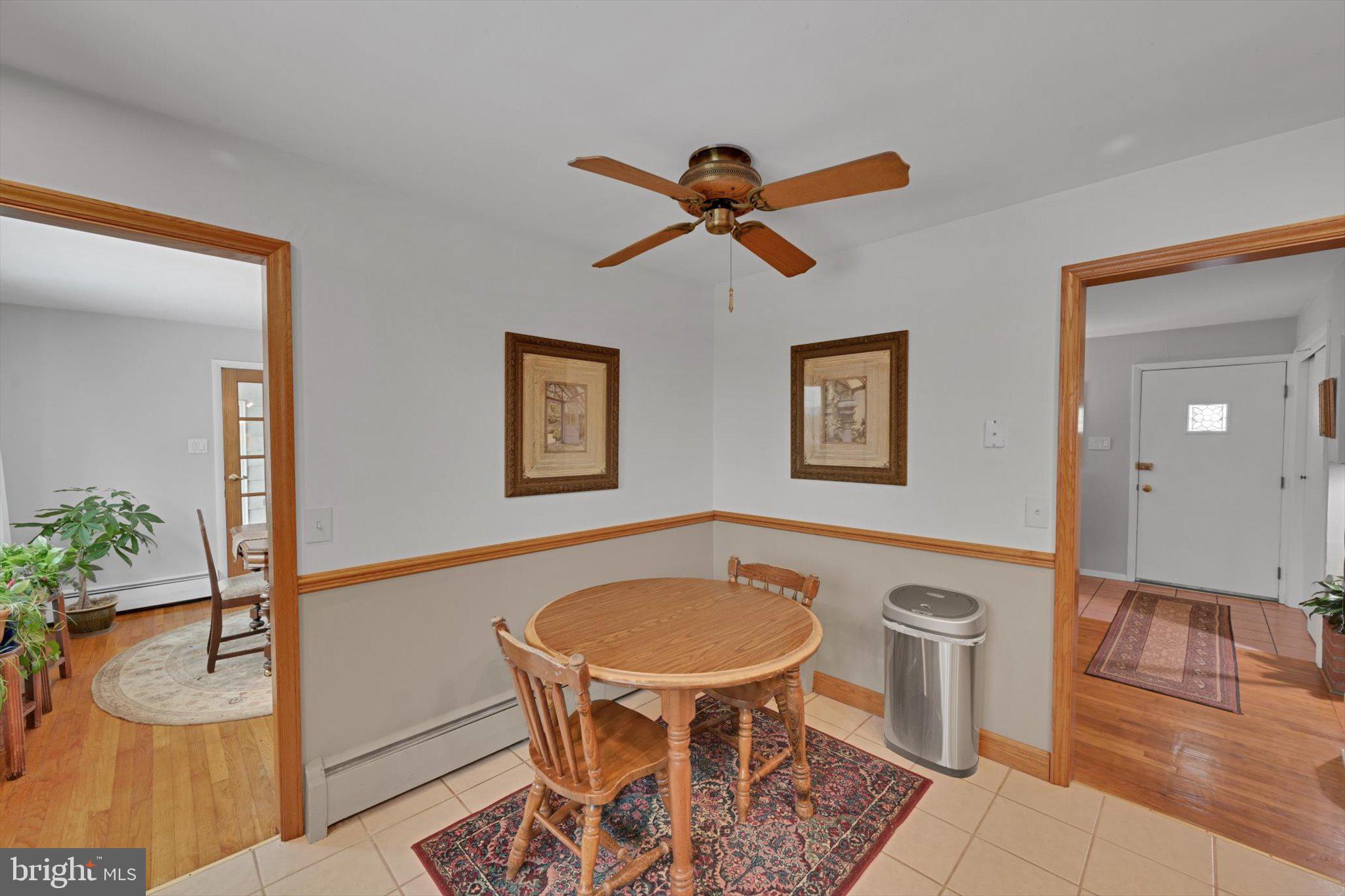 YORKVILLE - Residential