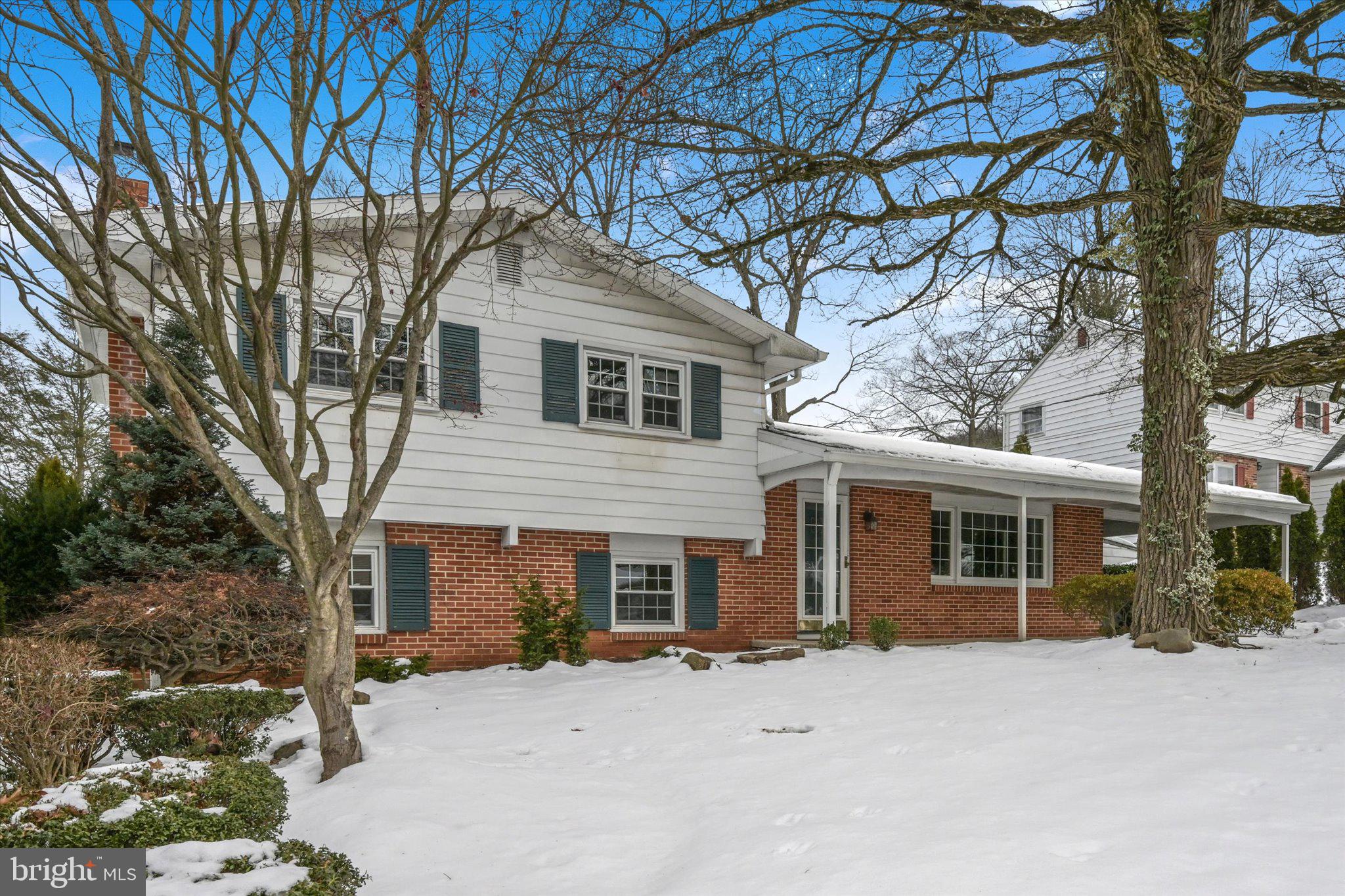 YORKVILLE - Residential