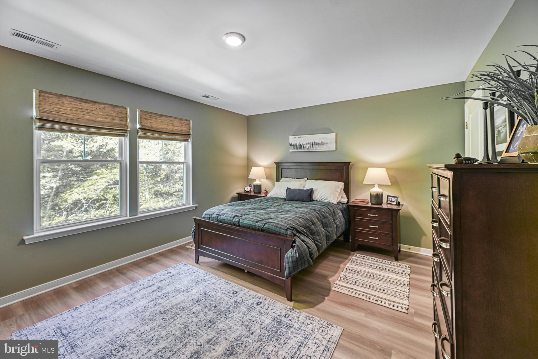 NOAHS LANDING - Residential