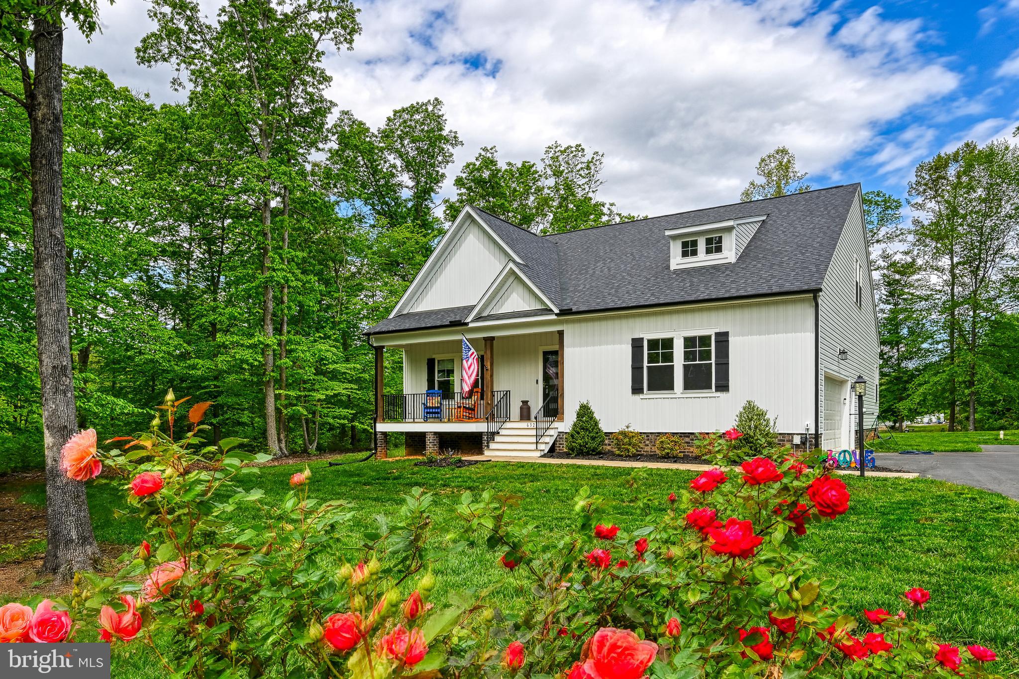 NOAHS LANDING - Residential