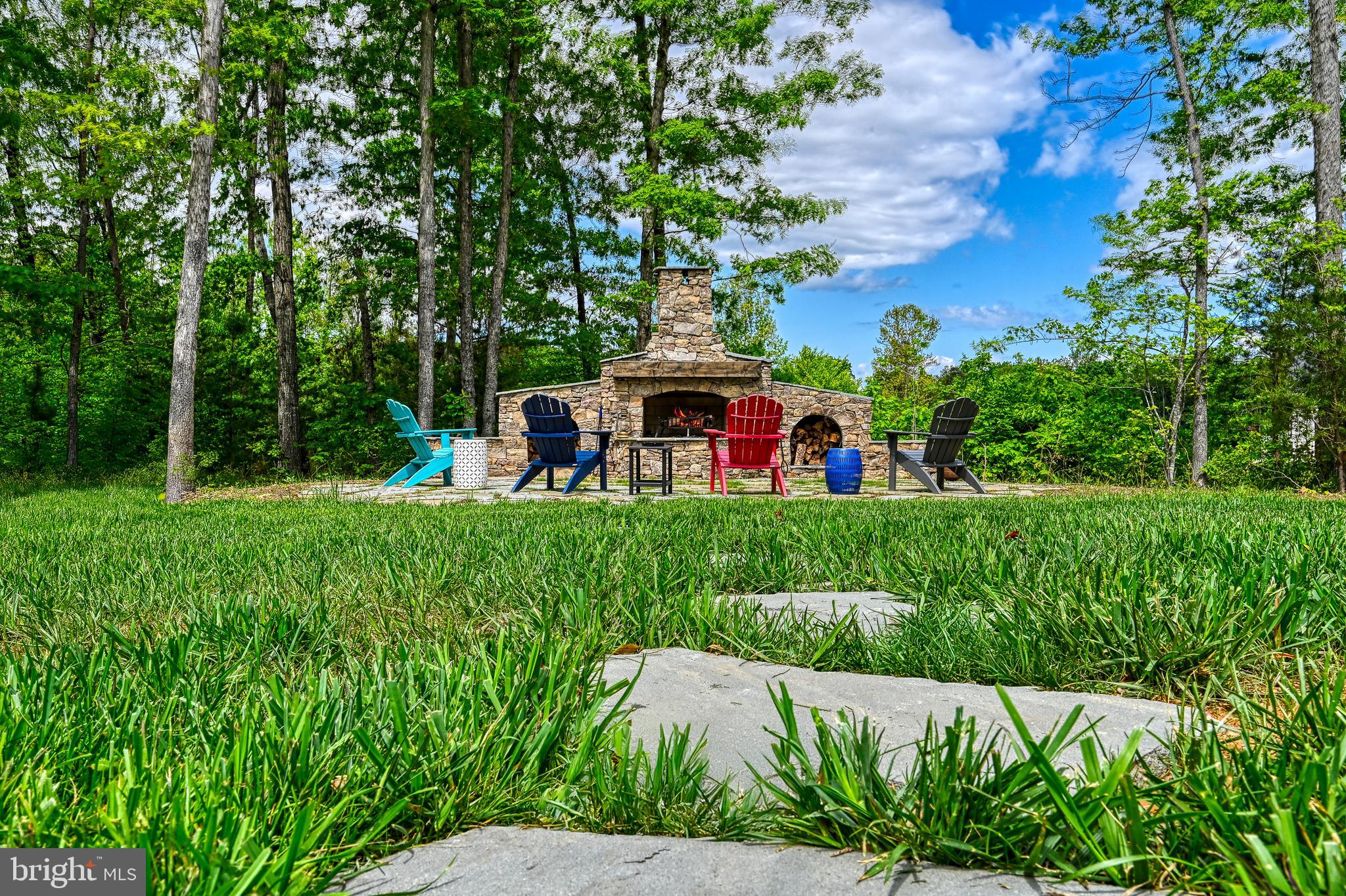 NOAHS LANDING - Residential