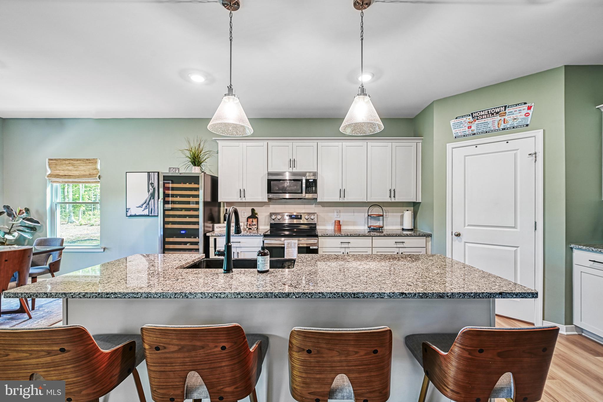 NOAHS LANDING - Residential