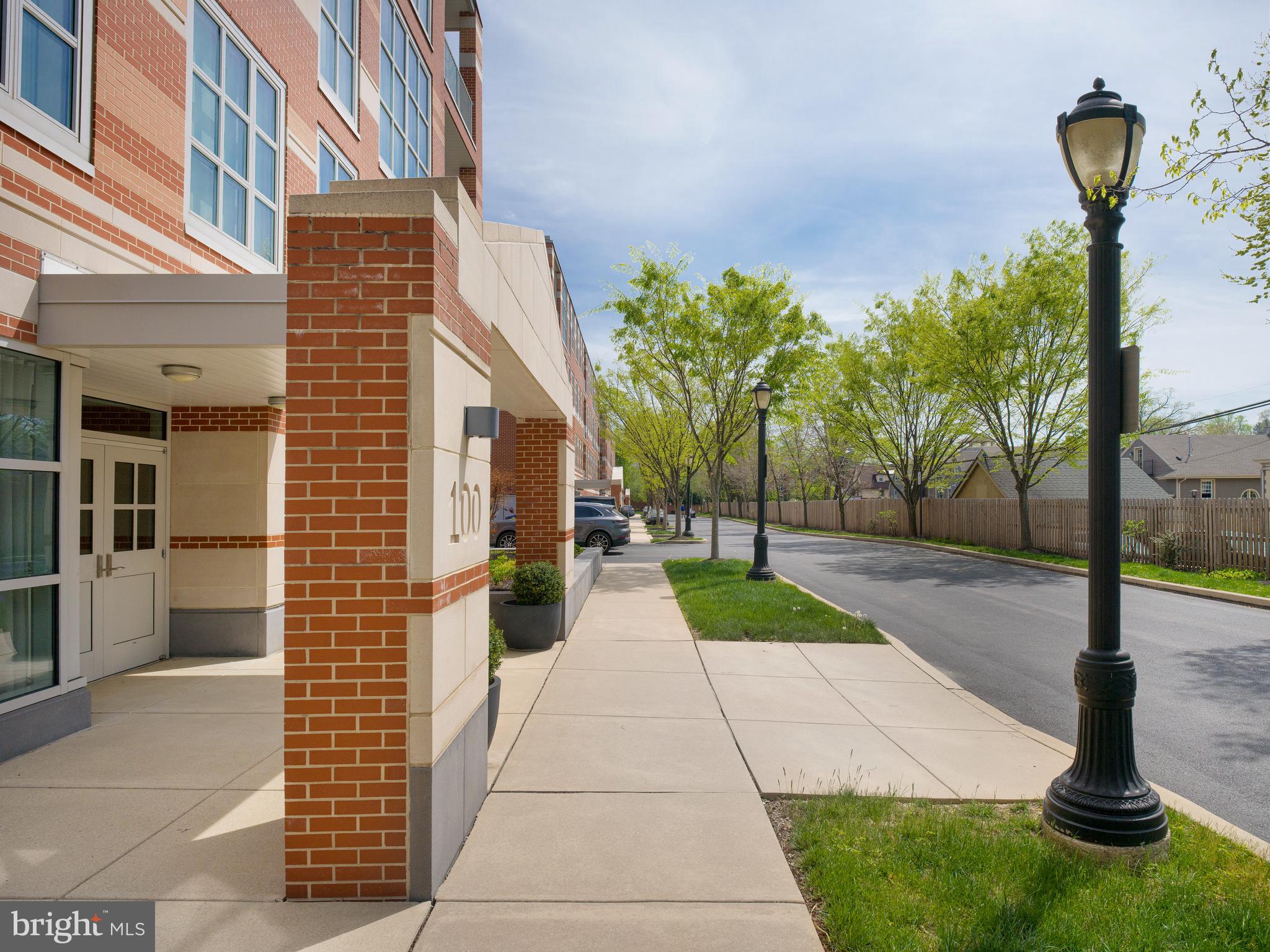 PEMBROKE NORTH - Residential