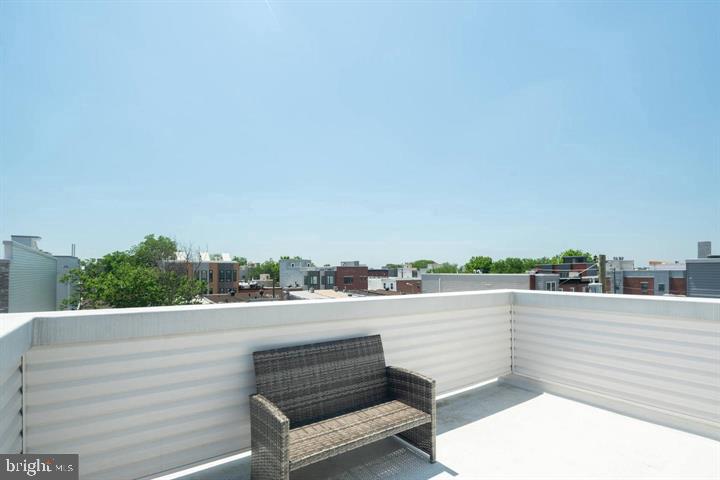 POINT BREEZE - Residential Lease