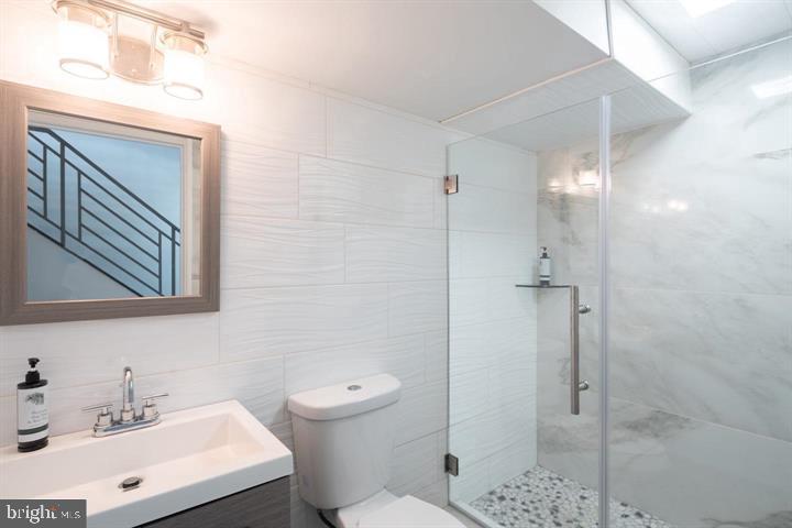 POINT BREEZE - Residential Lease