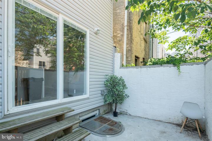 POINT BREEZE - Residential Lease