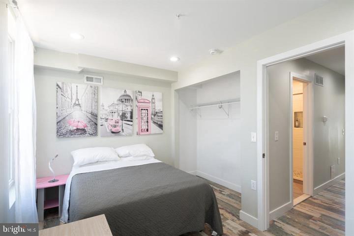 POINT BREEZE - Residential Lease