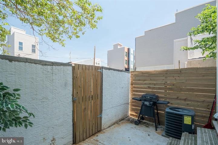 POINT BREEZE - Residential Lease