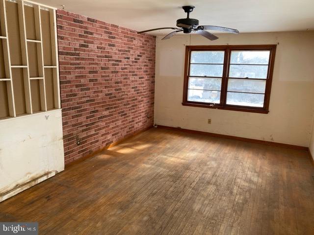 605 BEVERLY ROAD