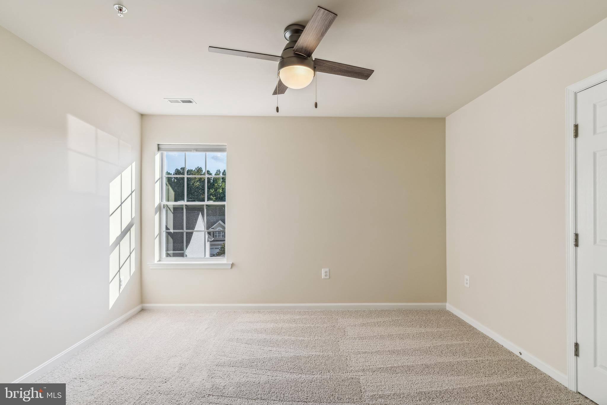 ELIZABETH HILLS - Residential Lease