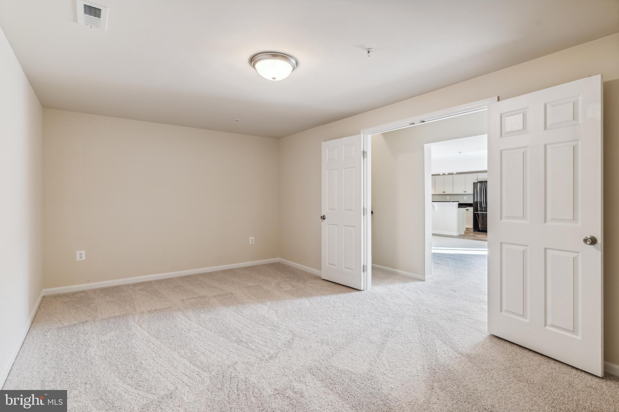 ELIZABETH HILLS - Residential Lease