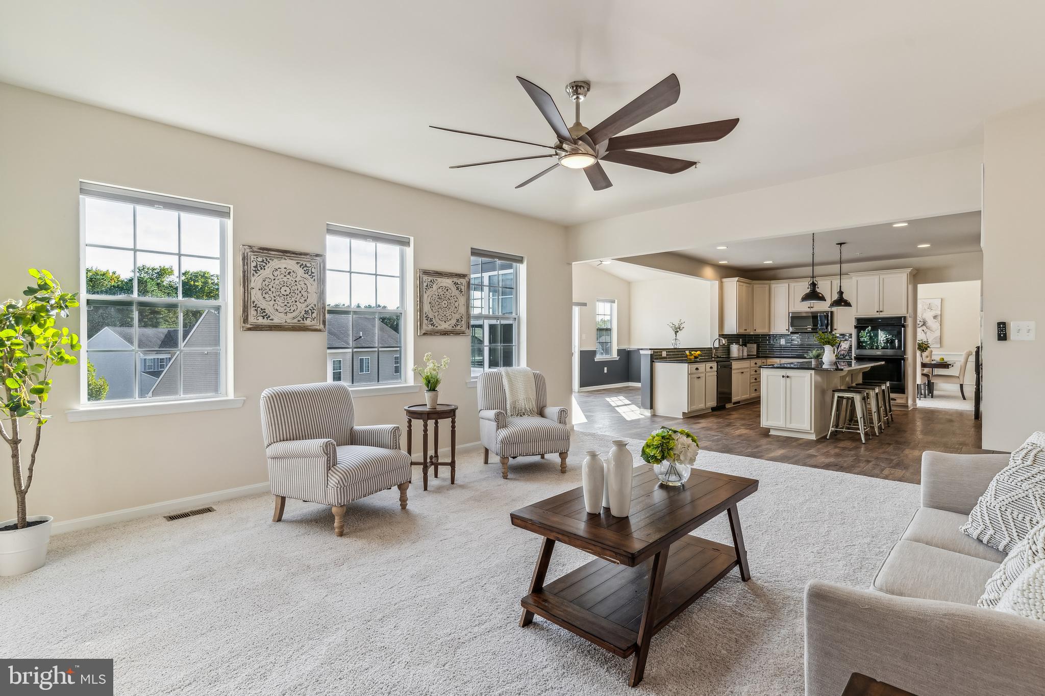 ELIZABETH HILLS - Residential Lease