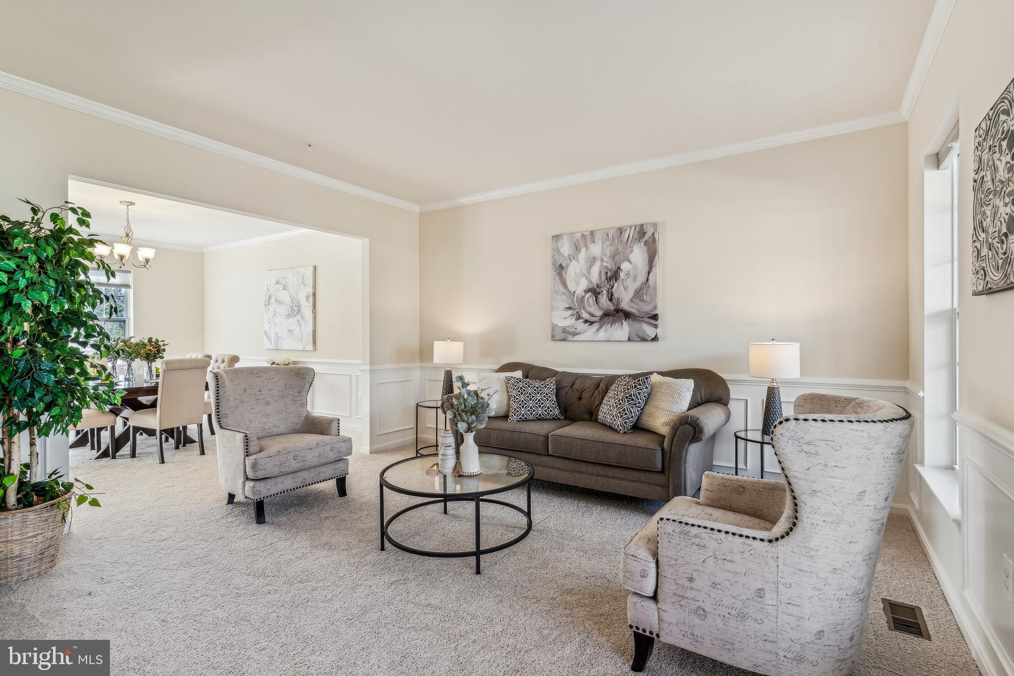 ELIZABETH HILLS - Residential Lease